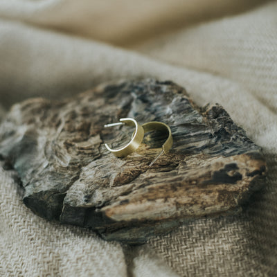Commonform: Cigar Band Slim Hoops